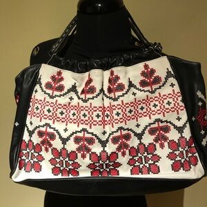 Isabella Fiore Black and White Floral Bag